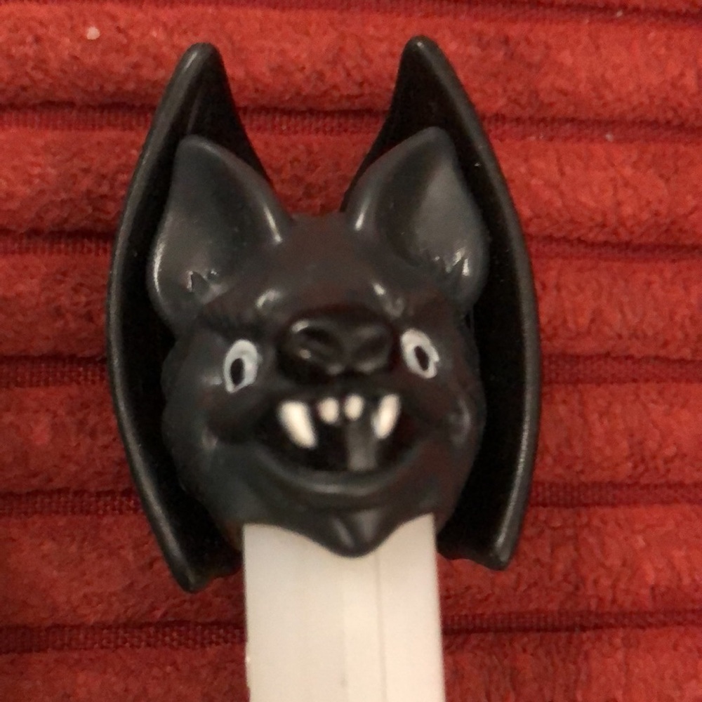 Pez Dispensers, Monsters, Black Bat and Feet Bug. - Picture 9 of 9